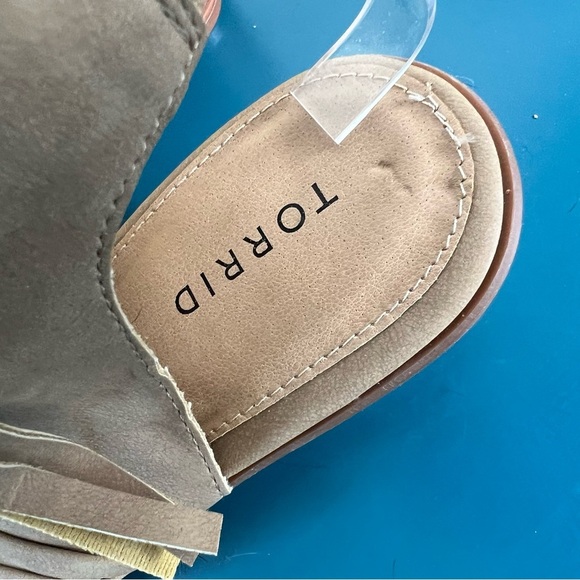 Torrid Tan Woven Blocked Heel Sandals Size 12 W Side Zip Cage Open Toe - Picture 4 of 11